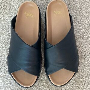 Beek Black Kite Sandal 10